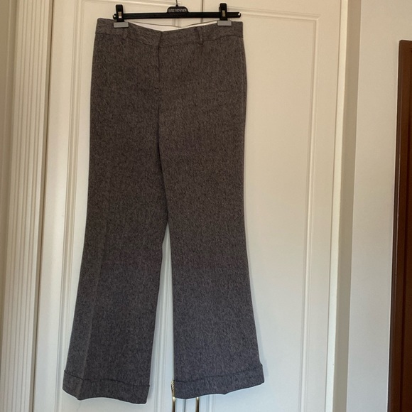 TAHARI DRESS PANTS SIZE 10 . - Picture 1 of 12